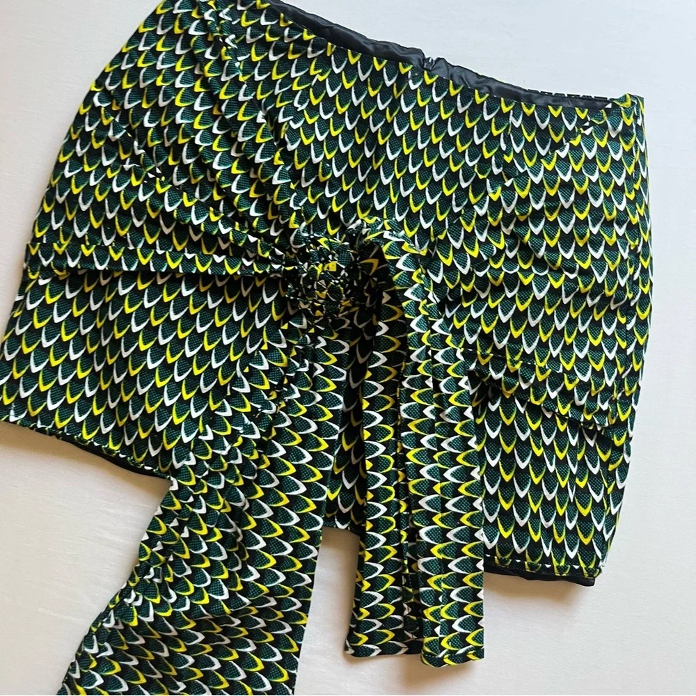 NWOT‎ EXCEPT MONDAYS black yellow green geo printed tie front mini skirt
